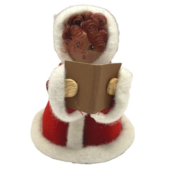 Vintage Christmas Caroler in Red Robe 3.75" Tall Christmas Home Decoration - Picture 1 of 6